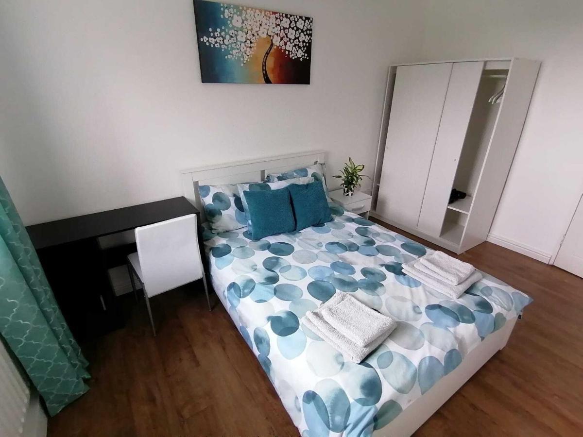 White City Apartment, Your London Stay Londres Exterior foto